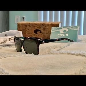 Costa Sunglasses- Sarasota with glass lenses